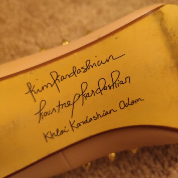 Kardashian Tawnya Spiked Heels Womens 10 Blush Pink Point Toe Pumps Size 7 - Picture 4 of 5
